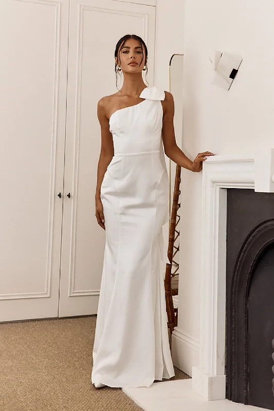 Carriann One-Shoulder Bow Maxi Dress White